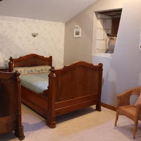 Les Noyers - Maison Typique Du Poitou - Calme Et Paisible - Proche Du Futuroscope *